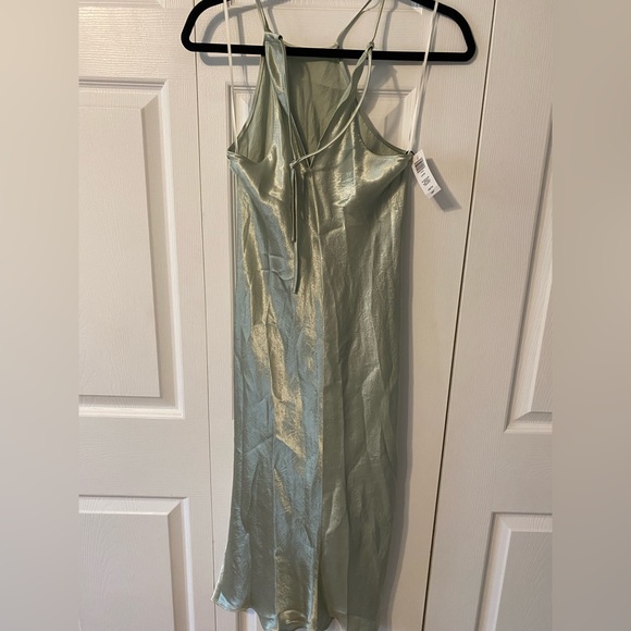 Aritzia Babaton Lato Sage green Dress. NWT. Sz. XXS - Picture 3 of 5